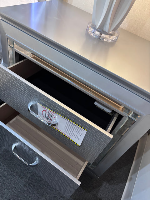 Silver LED Glam Bedroom Set – Floor Sample Closeout