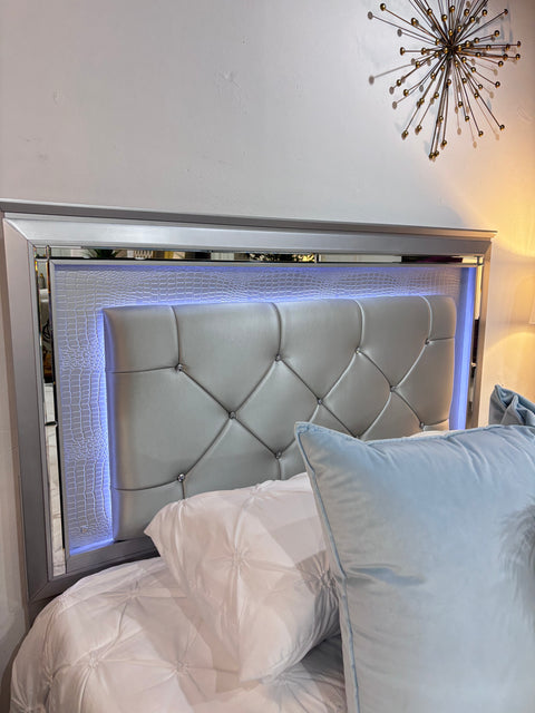 Silver LED Glam Bedroom Set – Floor Sample Closeout