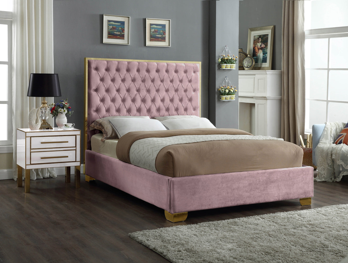 queen bed