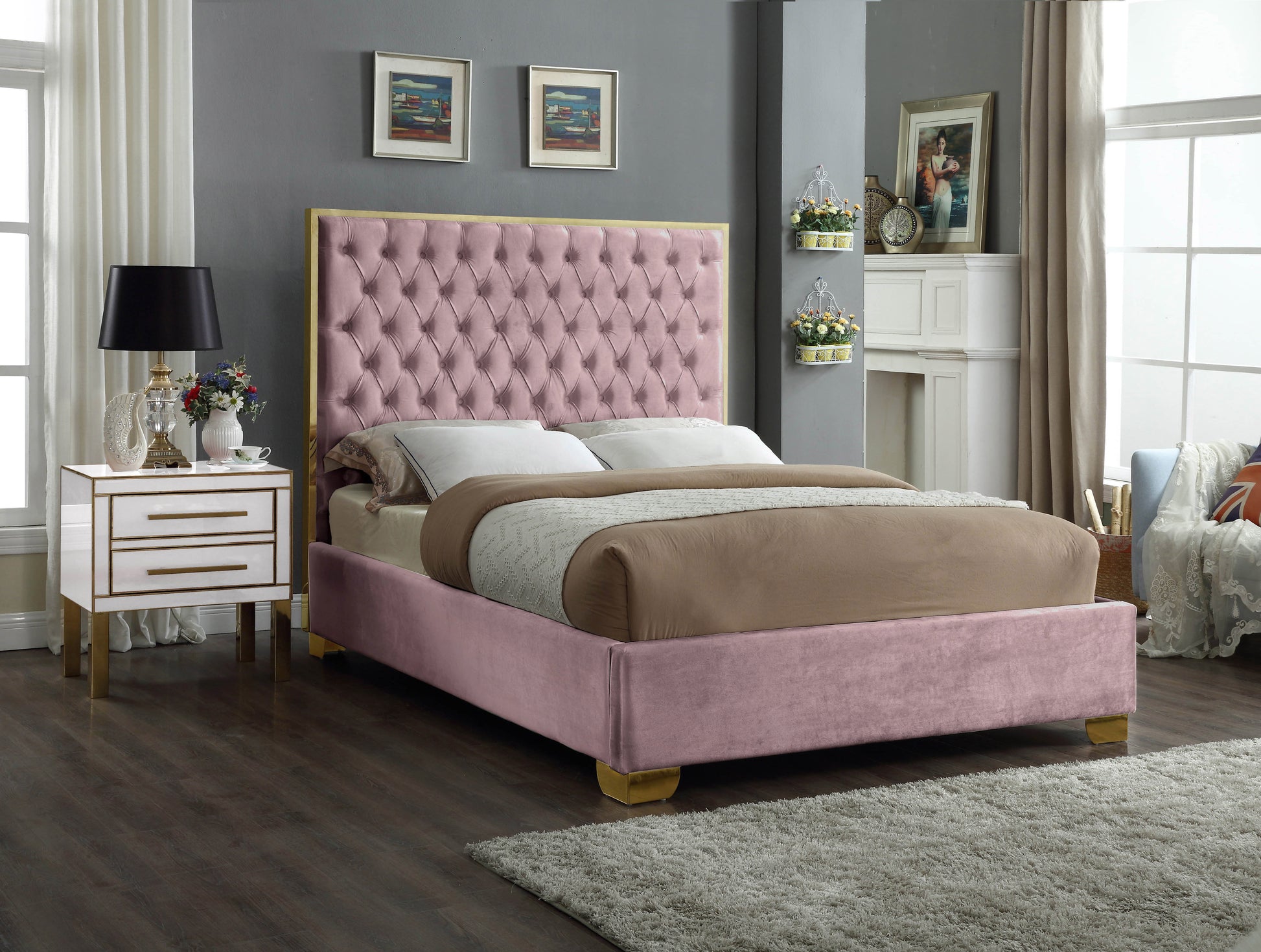 Queen Bed