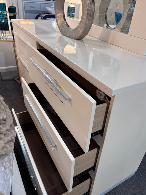 Modern Cream Upholstered Queen Bedroom Set Closeout