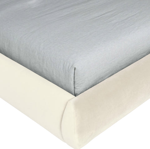 Indie Cream Velvet Upholstered Full Bed, 1 Piece (Style 2)