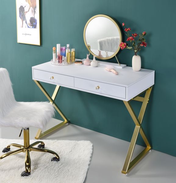 vanity desk w/mirror & jewelry tray