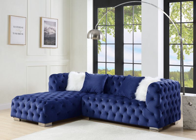 sectional sofa w/4 pillows
